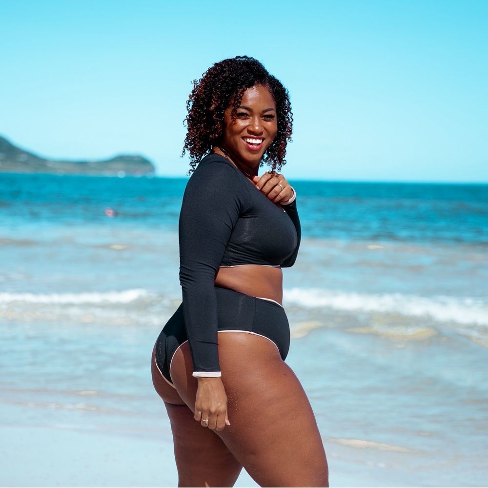 REVERSIBLE SUSTAINABLE LONG SLEEVE BIKINI BLACK & TAN